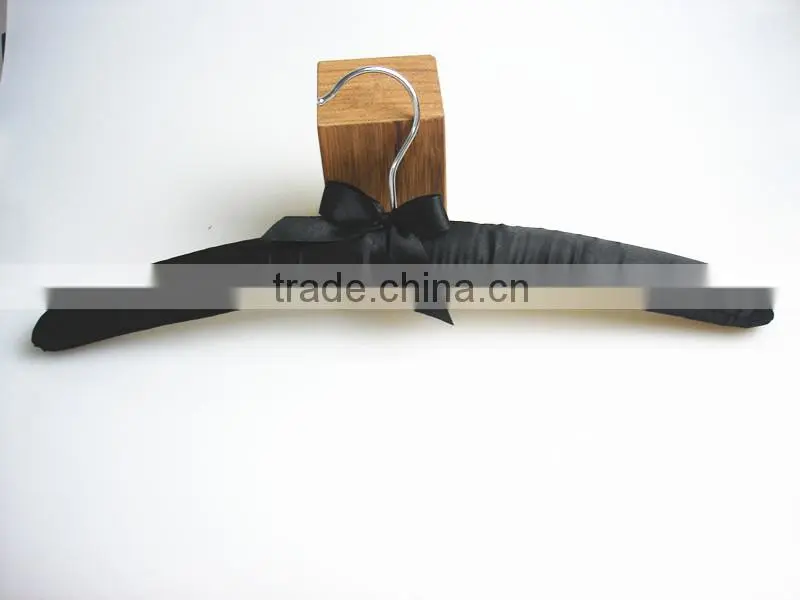 HF-026 snow fabric hanger satin hanger foam hanger
