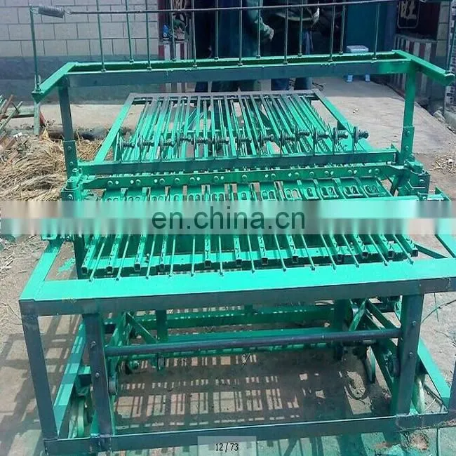 Reed knitting machine reed waving machine