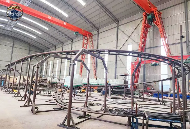 Caterpillar-Roller-Coaster-Structure