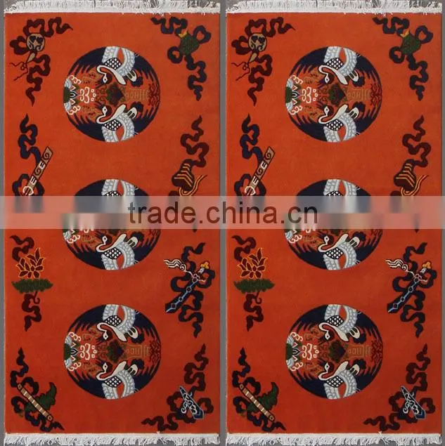 Flower and bird pattern carpet