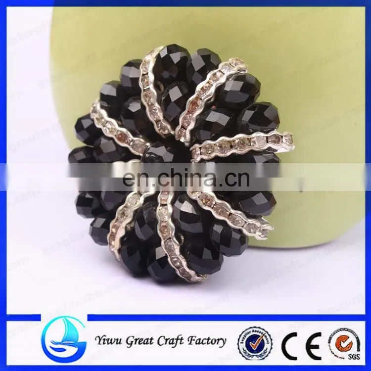 The spring and autumn period and the popular DIY craft beaded shoes can be customized to sample