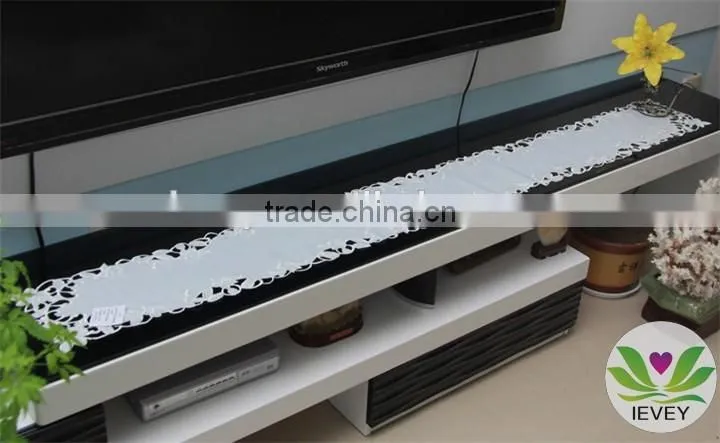 hot-sale white hand embroidery tablecloth hotel table cloth/table cover/napkin/wholesale tablecloth