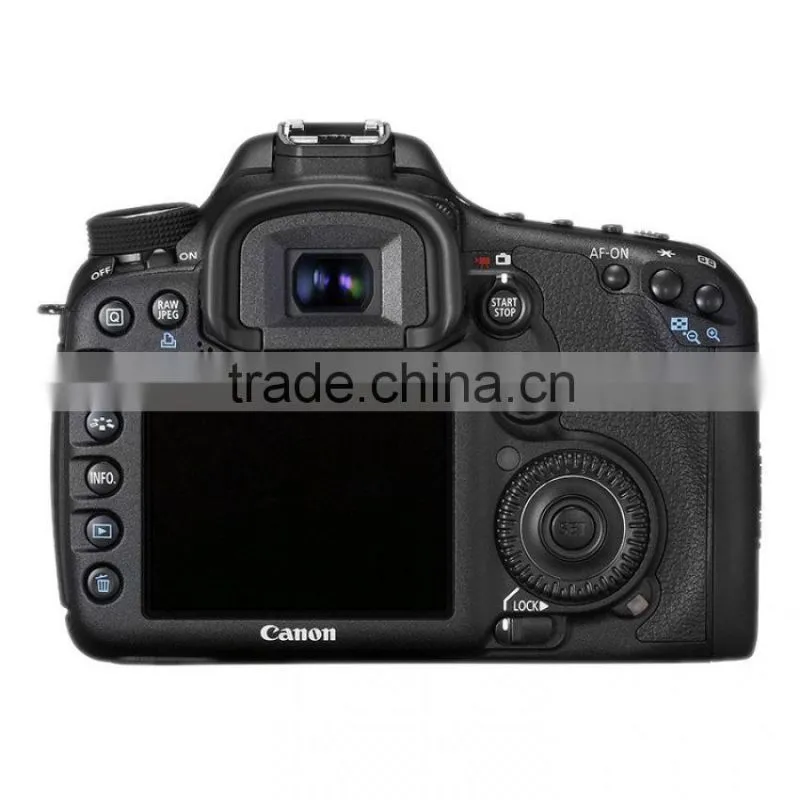 Canon EOS 7D with 17-40mm f/4L Lens + Battery + 16GB