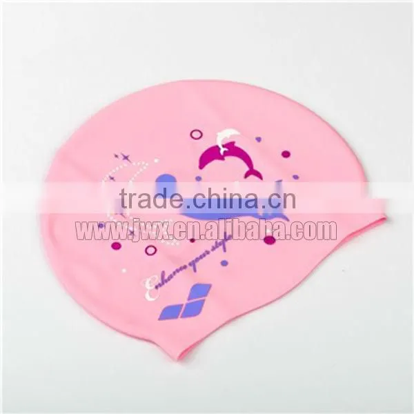 Competitive swim cap non-distortion and easy-storing