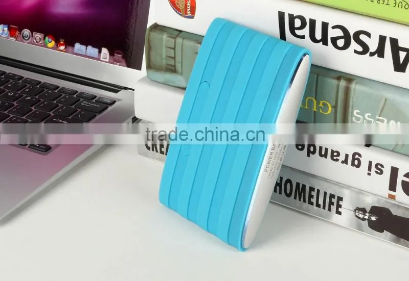 With mobile holder usb wall charger mobile phone 8000mah cell phone charger