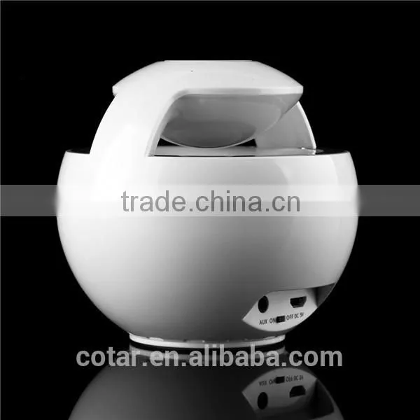 2015 exclusive 3Watt mini bluetooth speaker cool round shape with colorful LED light