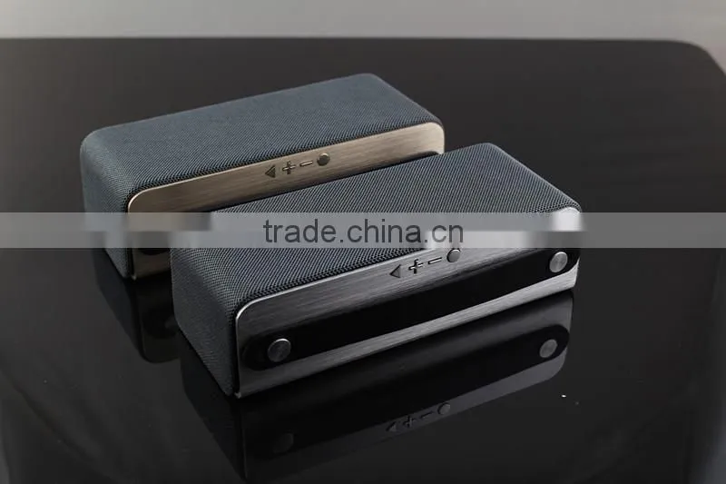 Portable Aluminum Battery Capacity 2200 mah Special Fortified Speaker Bluetooth Speaker With Hand Band