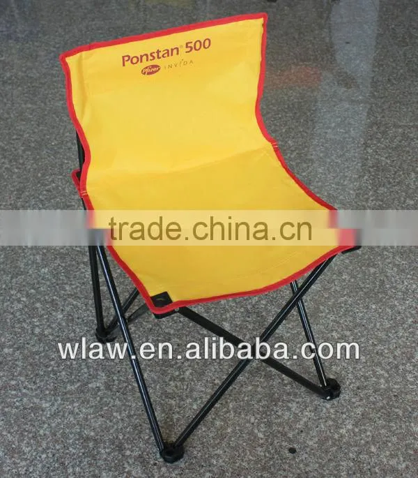 Armless folding fishing chair with handle bag