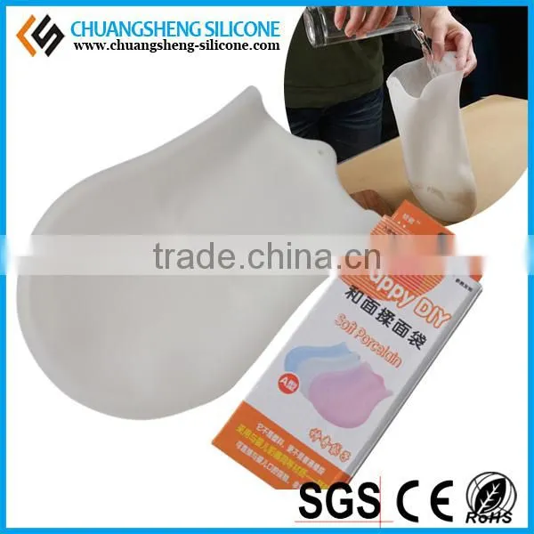 Kitchen cooking flour mixing bag, soft silicone cooking bag