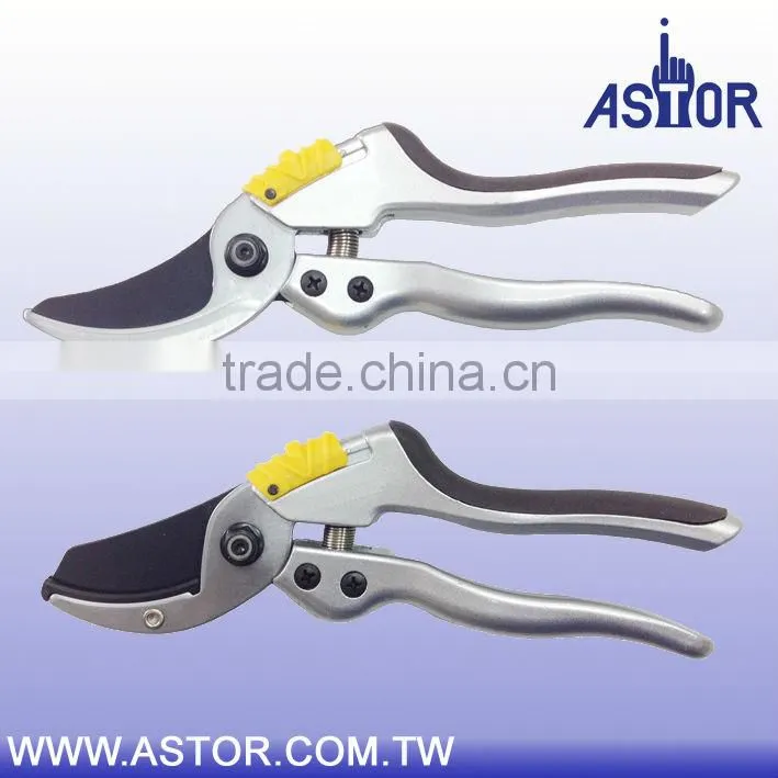 Home & Garden Hand Tool for Cutting Small Tree Branch