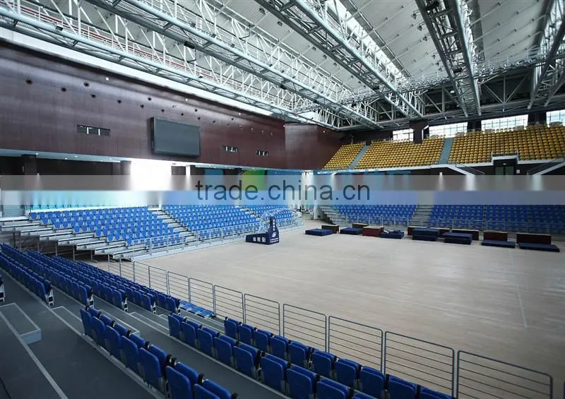 Telescopic retractable bleacher seating stand for gym