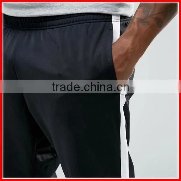 Custom men tracksuit high quality custom tracksuit fation and welcomed 100% tracksuit fabric