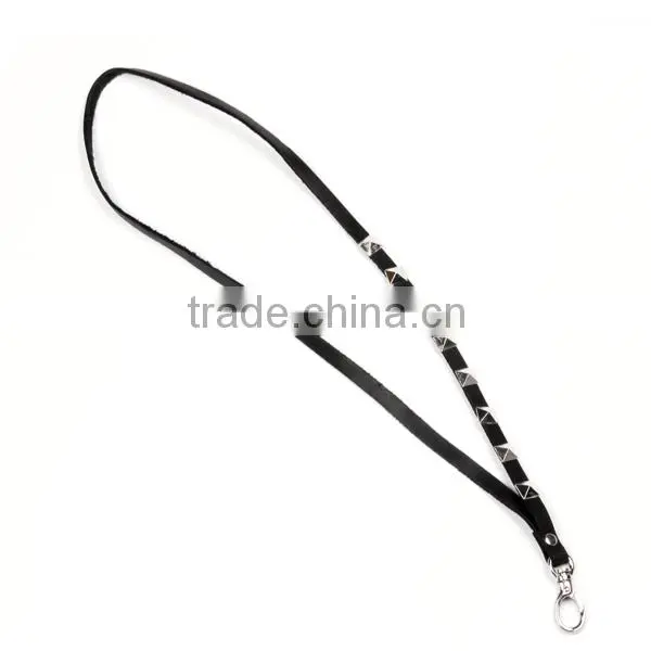 Wholesale handmade key chains fashion custom PU leather key holder,rivets key chains
