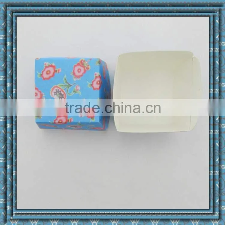 Rose design muffin cup,Square cups