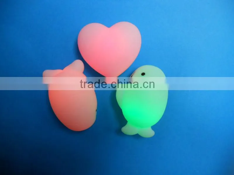 2014 Hot sale plush toy with a Velcro carrot with micro USB baby night light