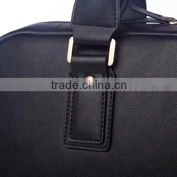Carrying leather laptop document bag