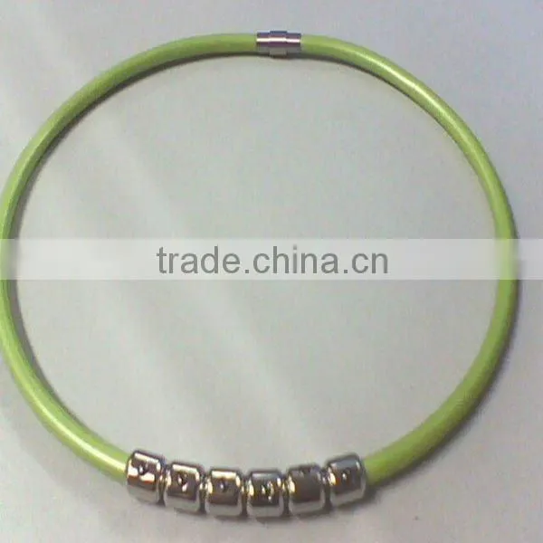 High quality fashion silicone necklace