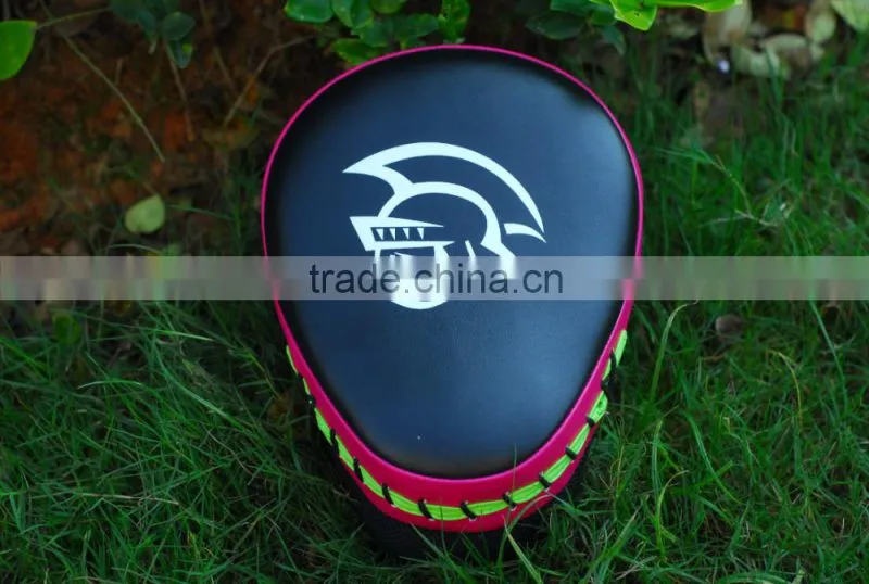 UFC MMA Pretorian Focus Pads Professional Competition Curved Boxing Focus Pads