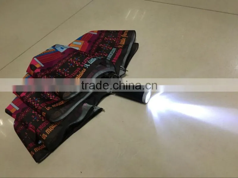 2017 umbrella with flashlight,LED umbrella,promotion advertisement 3 fold automatic umbrella