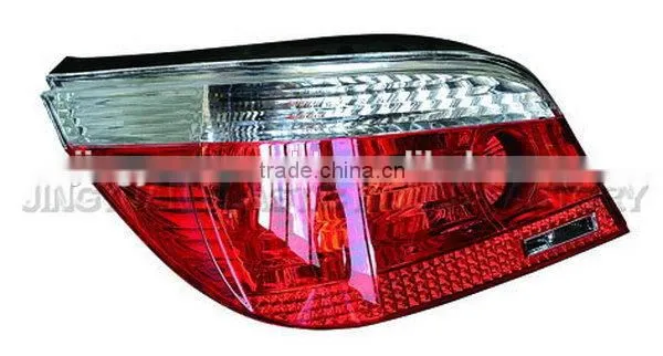 Cost price Discount plastic injection auto taillight mould