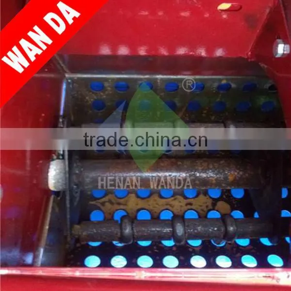 Corn sheller with peeling function