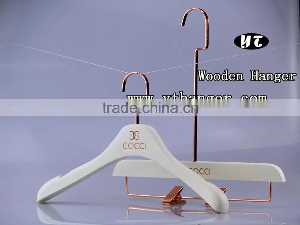 Fashion Design Wooden Clothes Hanger