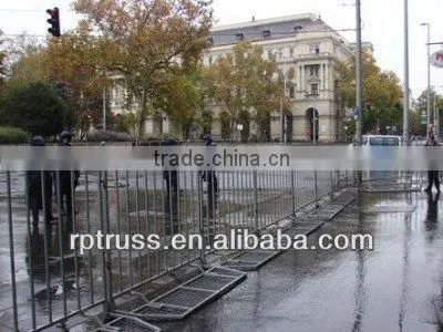 2x2m portable corten steel fence