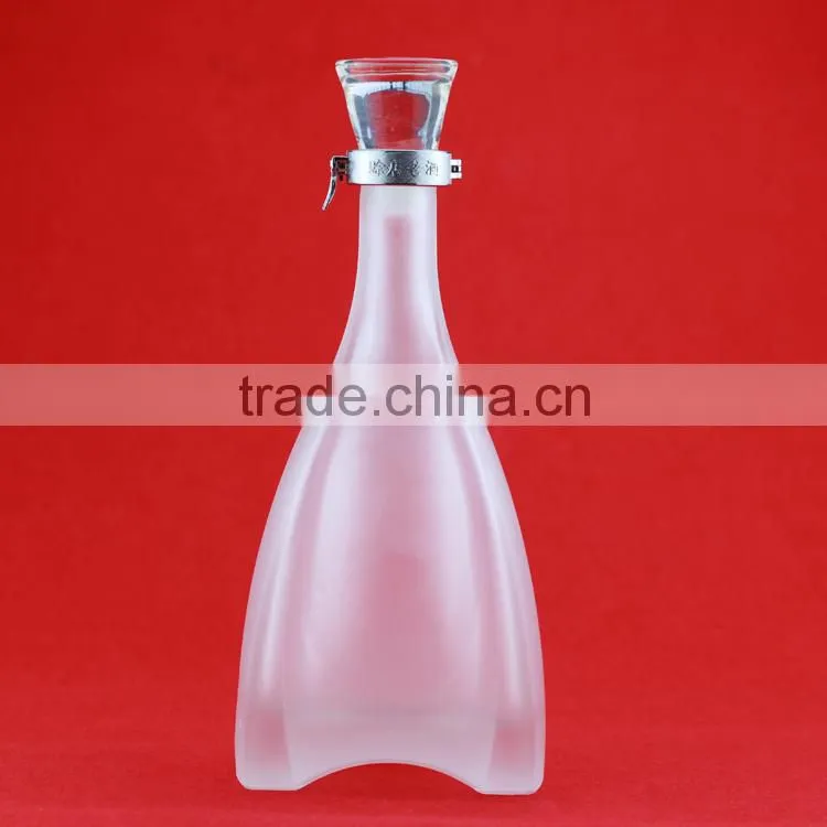 Custom design mongolian vodka bottle high quality spirit bottle wholesale glass bottles
