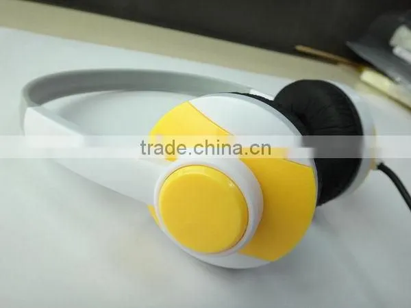 Low price updated noise cancelling retro headphone