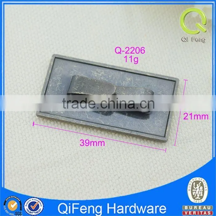 Fashion embossing rectangle metal name plate with black Q-2206
