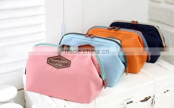 Hot selling cheap fashion canvas cosmetic bag, cheap personalized cosmetic bag