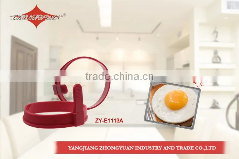 flower shaped silicone fried egg ring tool with handle wholesale