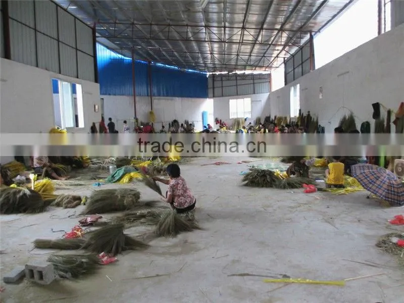 Chinese natural grass short handle broom