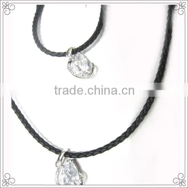 Steel Clasp Bridal Crystal Jewelry Set With Genuine Leather