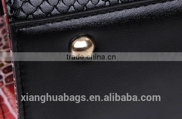 the most fashion ladies handbags with Python pattern