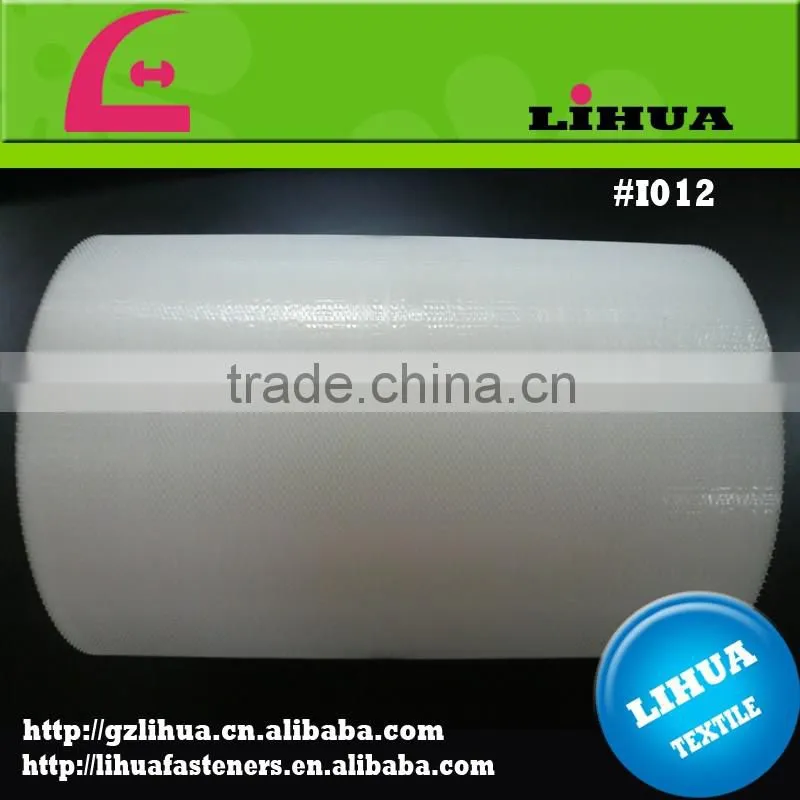 Guangzhou manufacturers supply color transparent nylon plastic hook