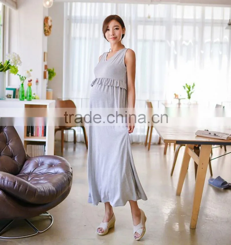Long Pregnant Woman Maternity Dresses with Decorative Border