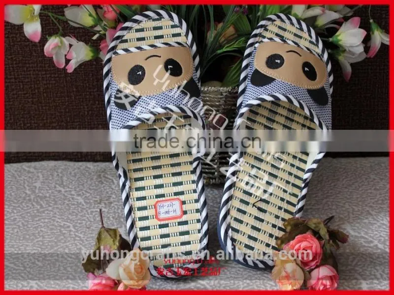 Natural bamboo slipper