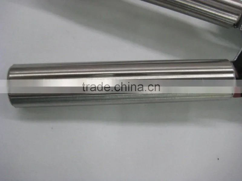 DELUXE STAINLESS STEEL SKIDPROOF HANDLE CAN OPENER