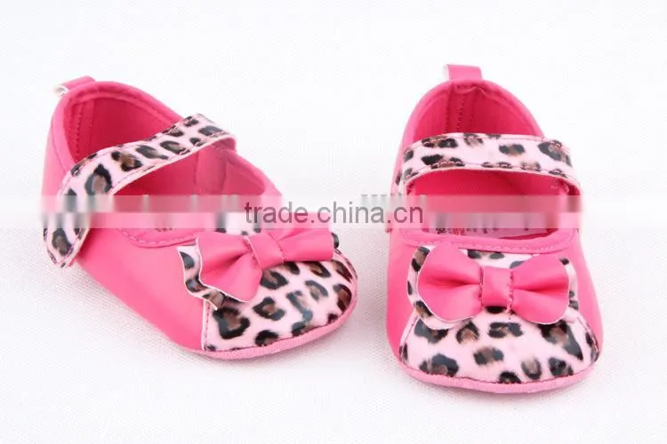2014 fashion new arrival baby girls leopard leather shoe brand new baby girls leather shoes