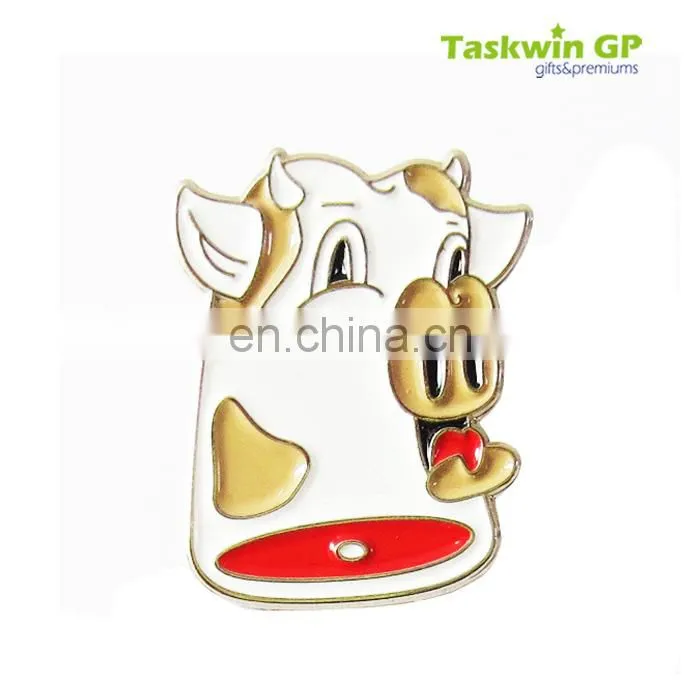 Custom cheap lapel pins with butterfly clutch/Cartoon pig shape funny design metal pin