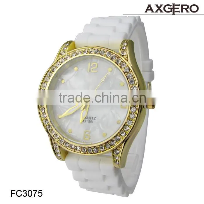 Wholesale china charm watch with alloy case crystal watch silicone watch band