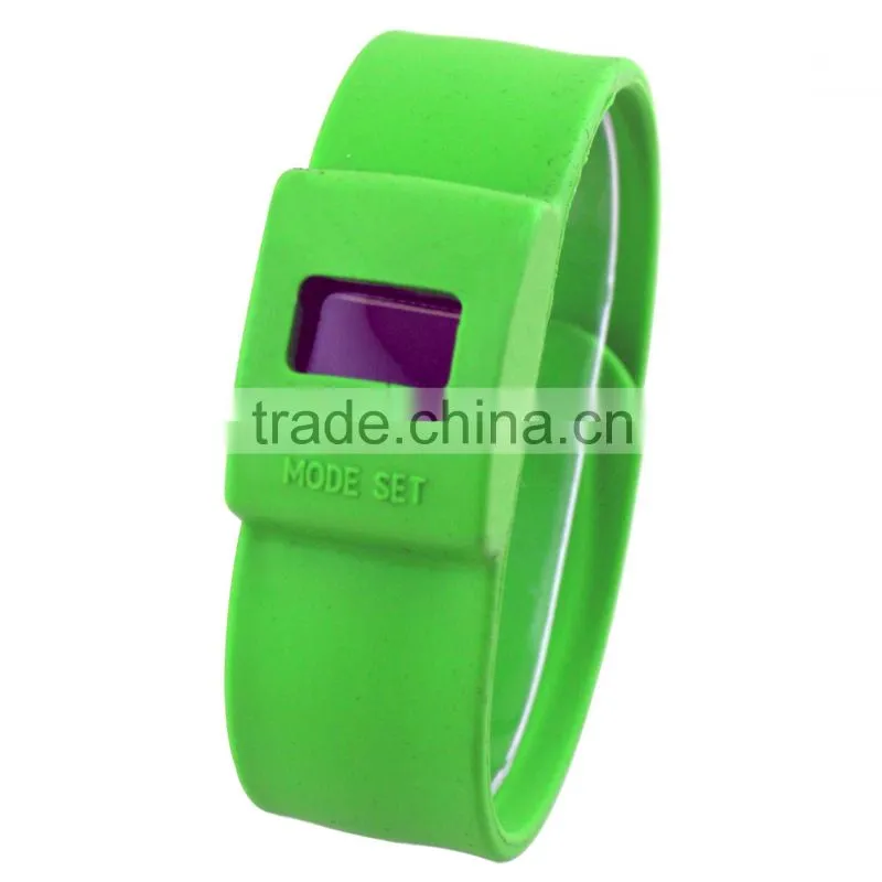 LP1141B wholesale silicon watch with slap bracelets