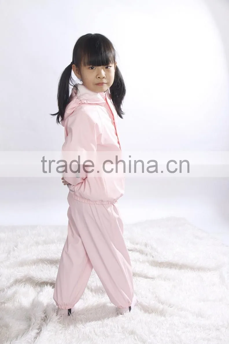 2015 new fashion design girls pu rainwear
