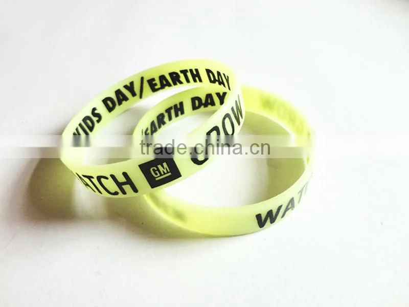 custom latest design soft silicone oem custom vape band