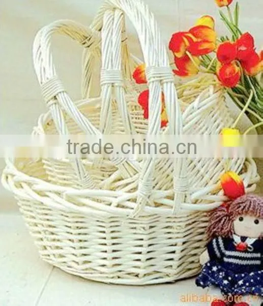 Three-piece oval willow gift basket with handle for Christmas
