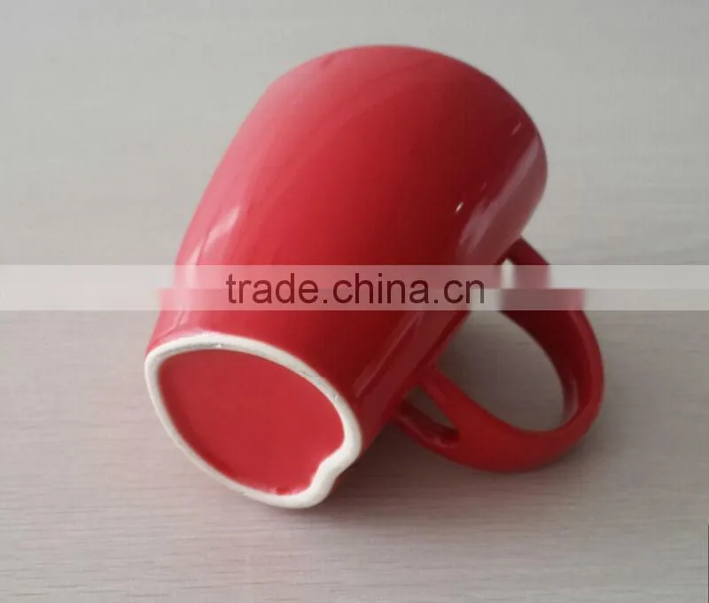 Factory bulk sale gift ceramic heart shape mug with spoon in handle