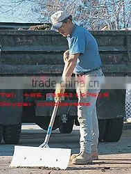 UHMW snow shovel