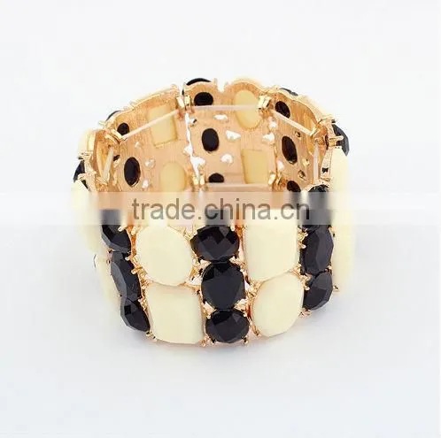 Exquisite version of the elastic wide bracelet The new fashion bracelets
