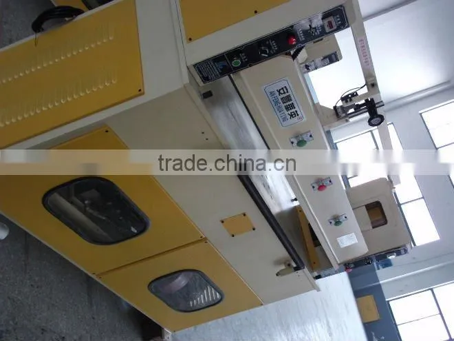High Quality New Design pvc fabric cutting machine